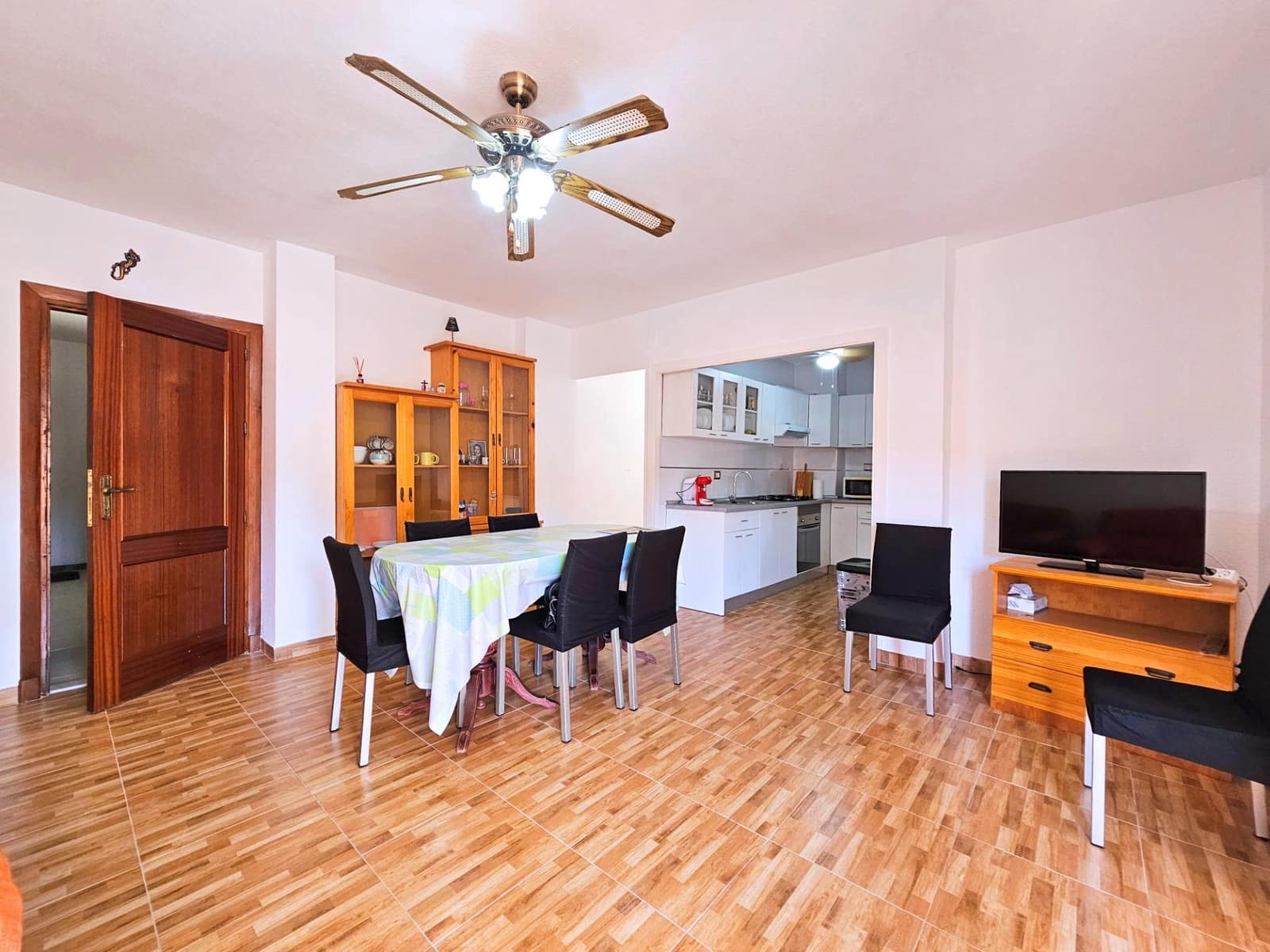 3 bedroom Flat for sale in La Manga del Mar Menor with pool garage - € 185,000 (Ref: 9134486)