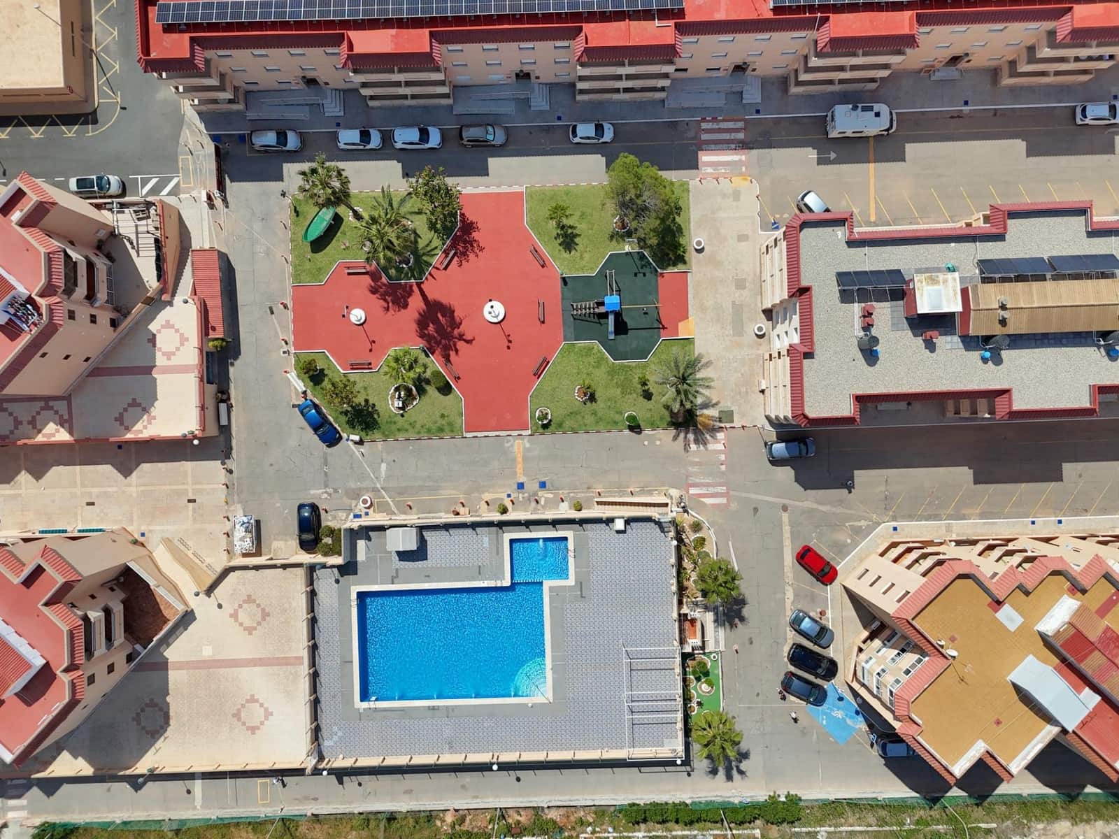 3 bedroom Flat for sale in La Manga del Mar Menor with pool garage - € 185,000 (Ref: 9134486)