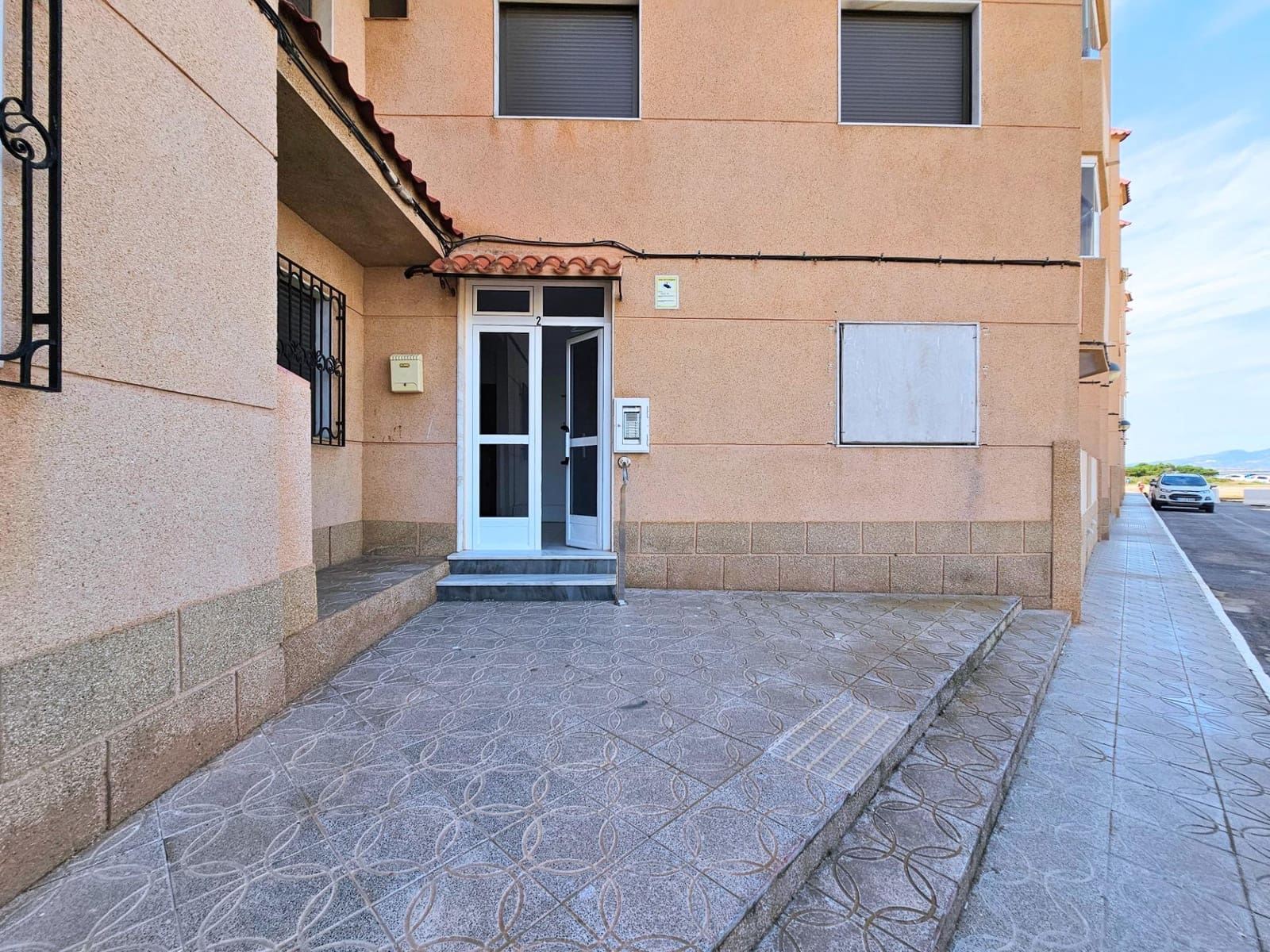 3 bedroom Flat for sale in La Manga del Mar Menor with pool garage - € 185,000 (Ref: 9134486)