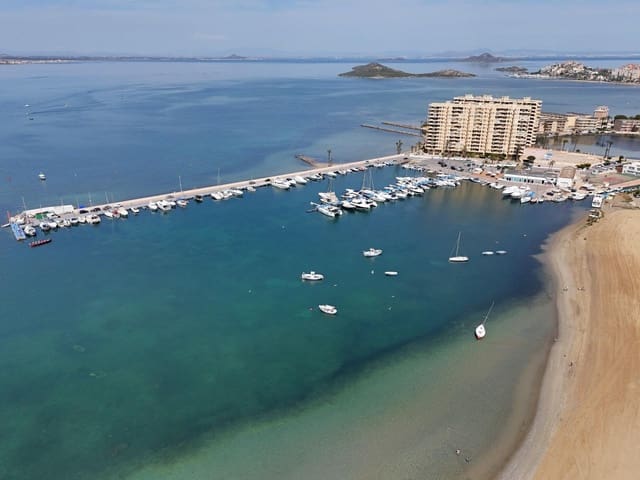 3 soverom Leilighet til salgs i La Manga del Mar Menor med svømmebasseng garasje - € 185 000 (Ref: 9134486)