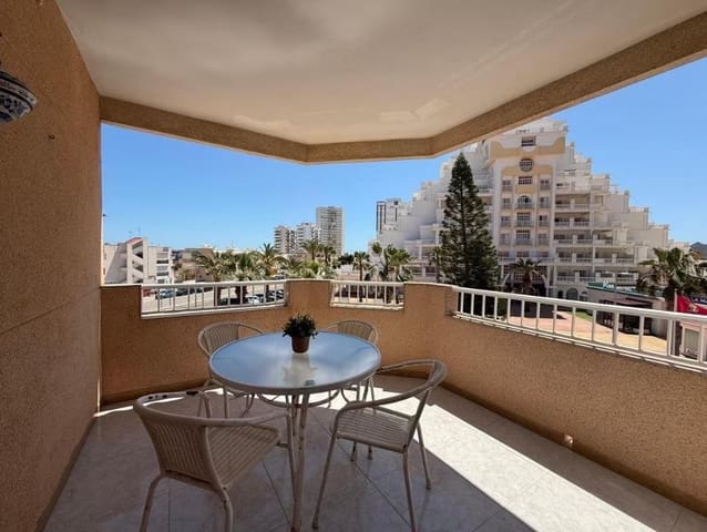 Piso de 1 habitación en La Manga del Mar Menor en venta con piscina - 125.000 € (Ref: 9236479)