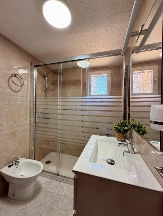 Piso de 1 habitación en La Manga del Mar Menor en venta con piscina - 125.000 € (Ref: 9236479)