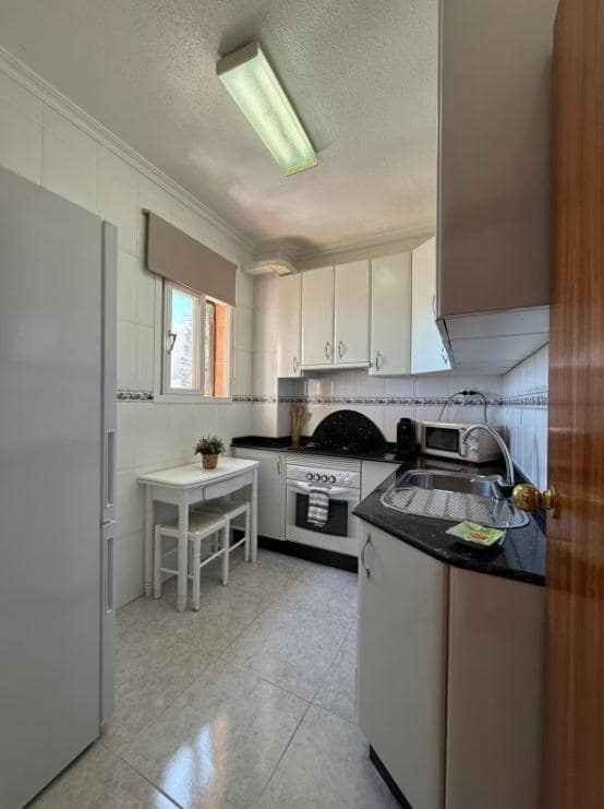 Piso de 1 habitación en La Manga del Mar Menor en venta con piscina - 125.000 € (Ref: 9236479)