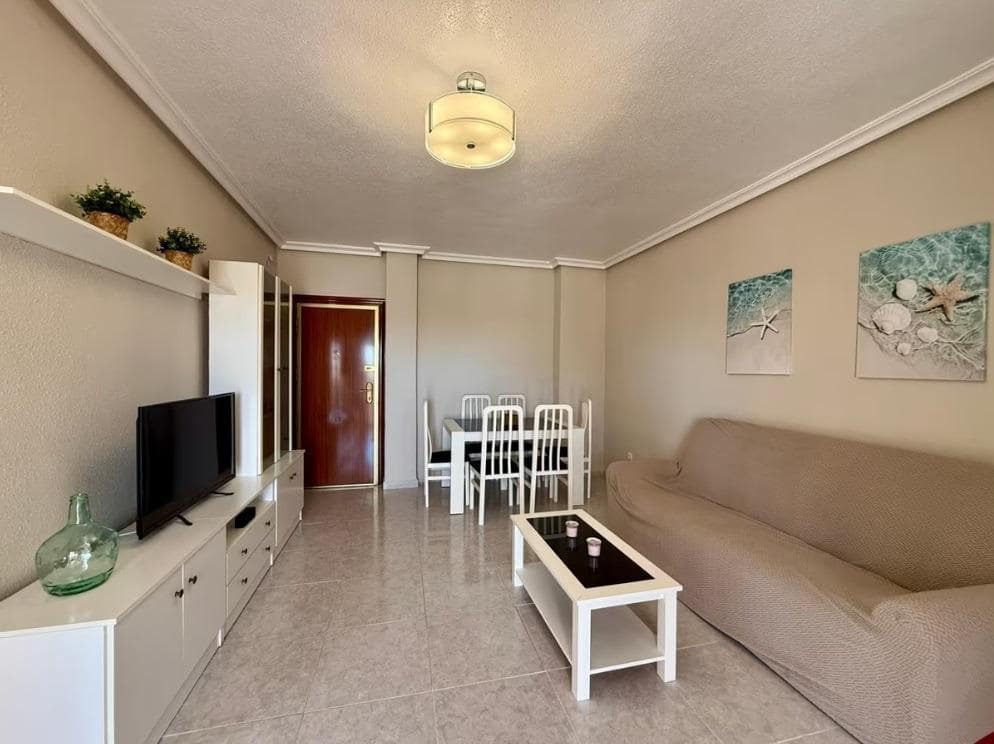 Piso de 1 habitación en La Manga del Mar Menor en venta con piscina - 125.000 € (Ref: 9236479)