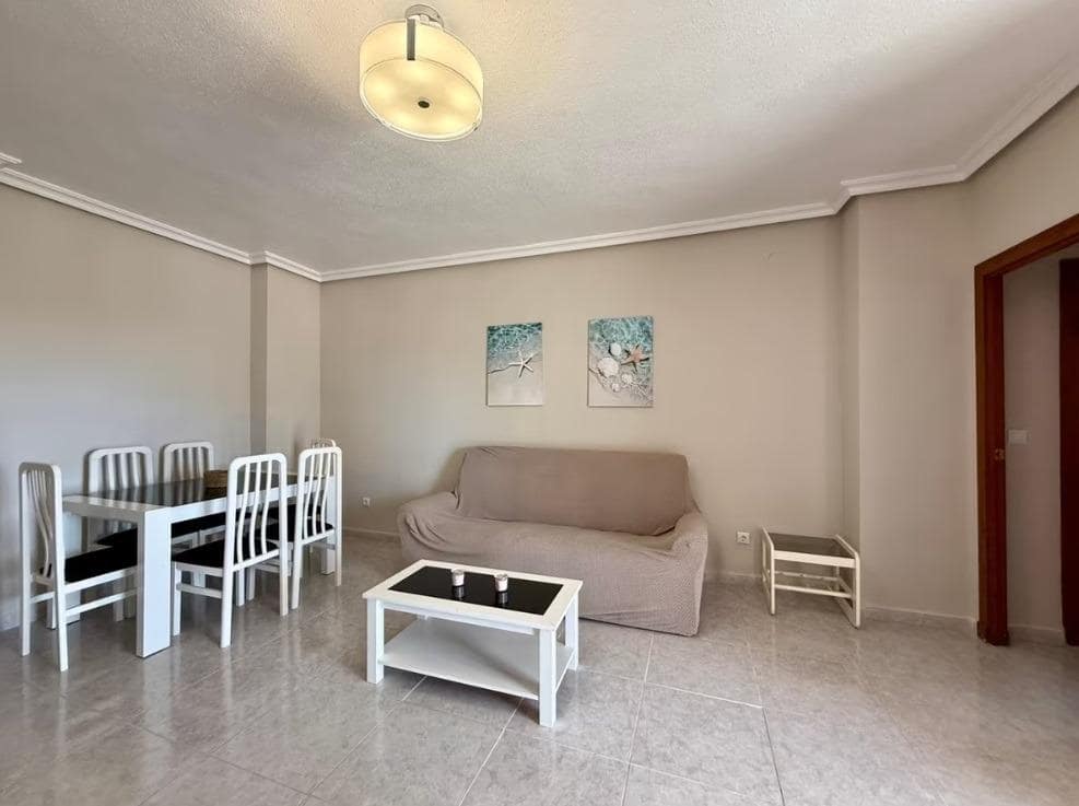 Piso de 1 habitación en La Manga del Mar Menor en venta con piscina - 125.000 € (Ref: 9236479)