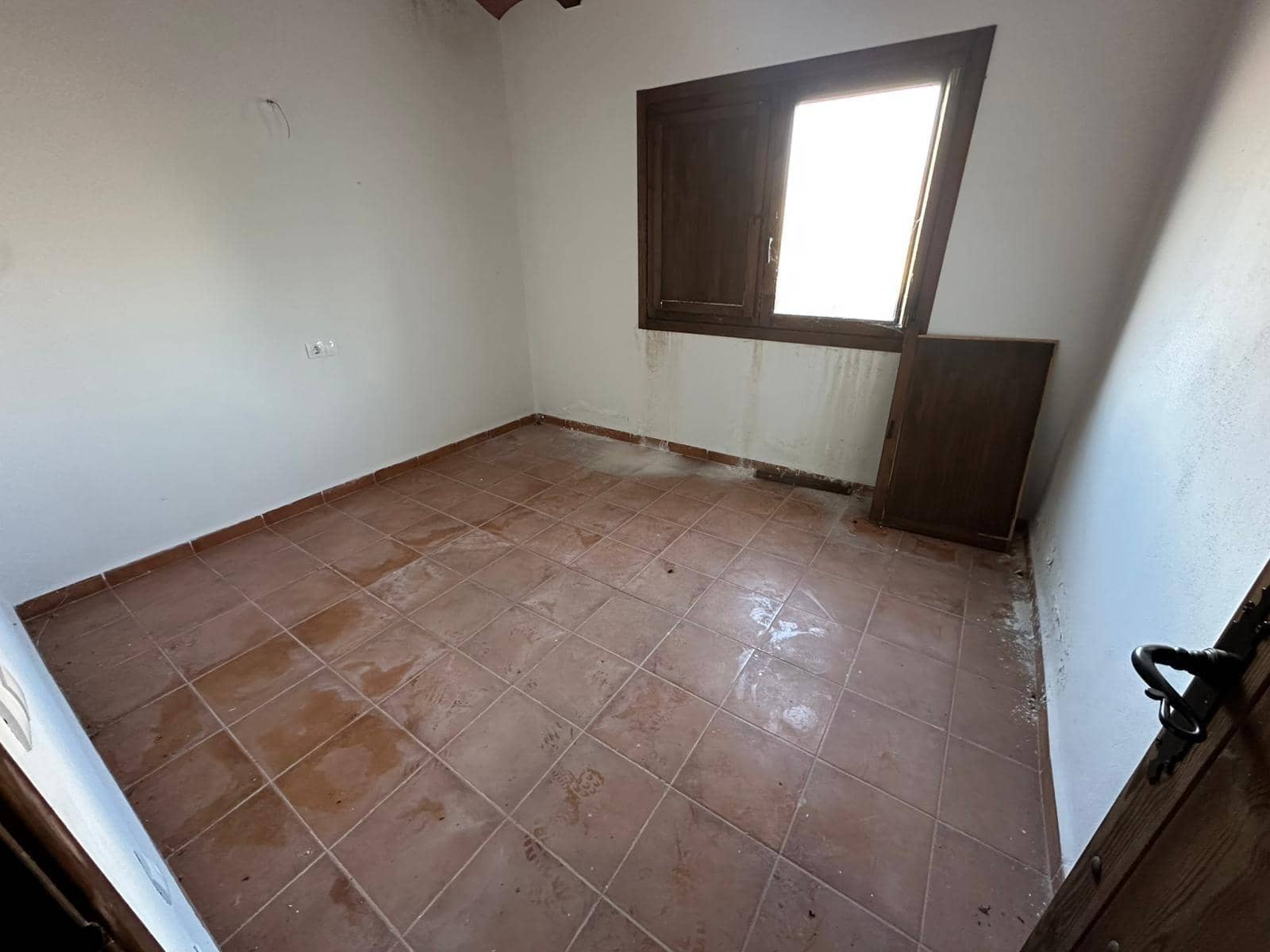 4 slaapkamer Grotwoning te koop in Castril - € 79.950 (Ref: 9355876)