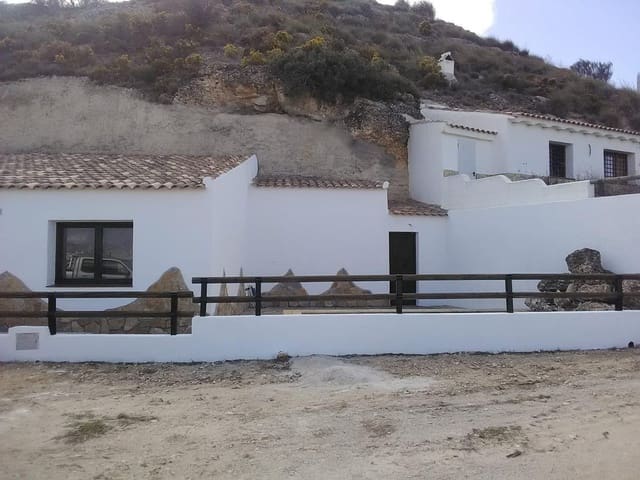 4 camera da letto Casa Grotta in vendita in Castril - 79.950 € (Rif: 9355876)