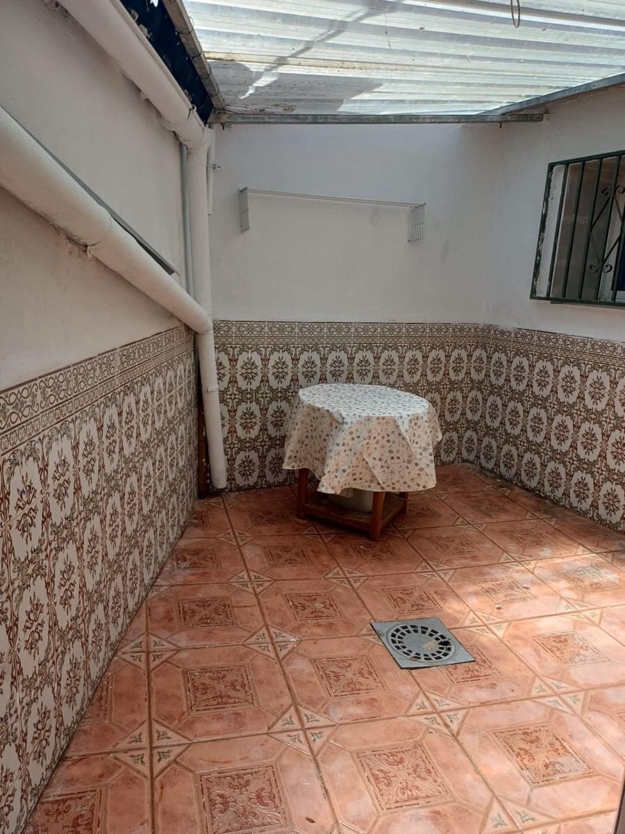 Apartamento de 4 habitaciones en Hellín en venta - 47.000 € (Ref: 9387954)