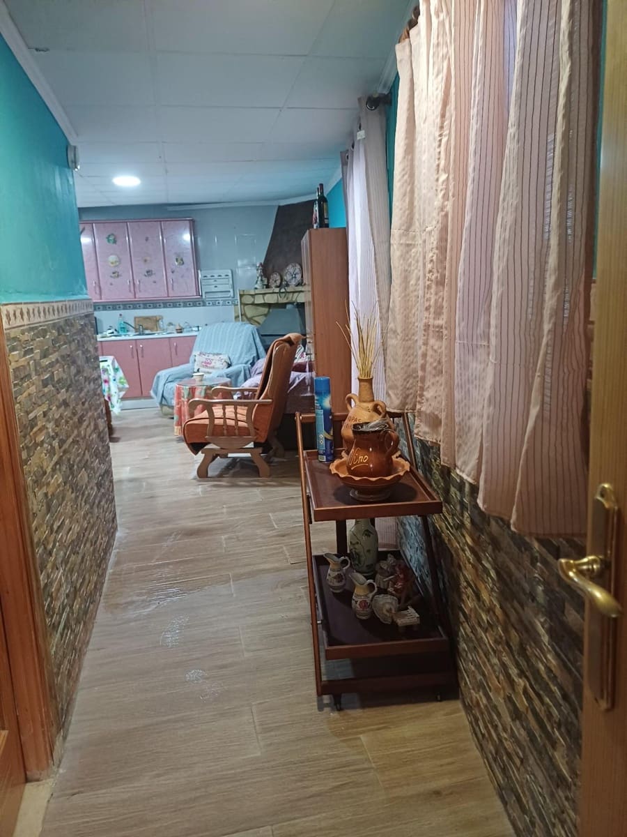 Apartamento de 4 habitaciones en Hellín en venta - 47.000 € (Ref: 9387954)