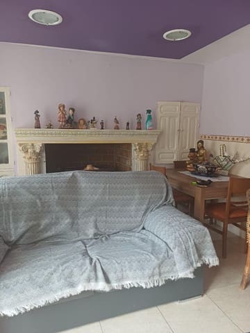 Apartamento de 4 habitaciones en Hellín en venta - 47.000 € (Ref: 9387954)