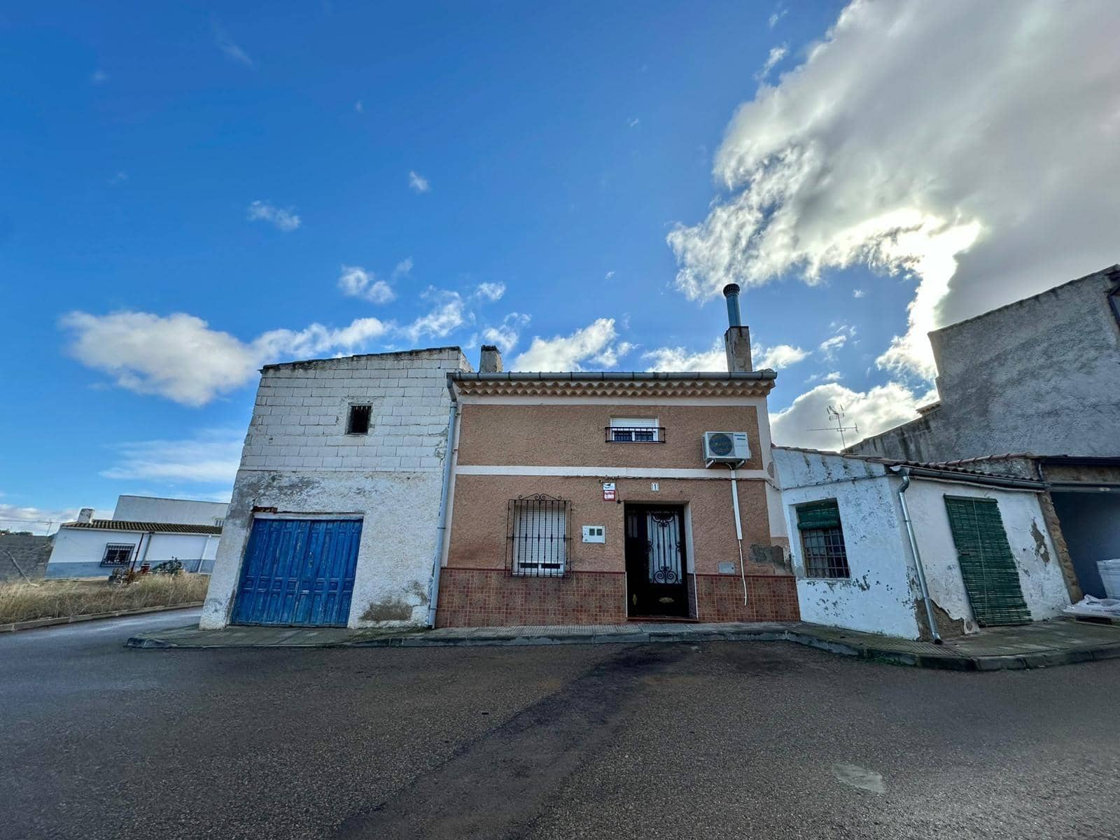 Apartamento de 4 habitaciones en Hellín en venta - 47.000 € (Ref: 9387954)