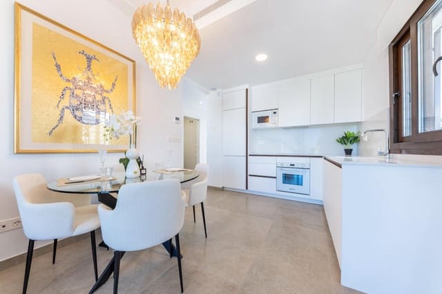 Piso de 2 habitaciones en Los Balcones en venta con garaje - 275.000 € (Ref: 9406900)