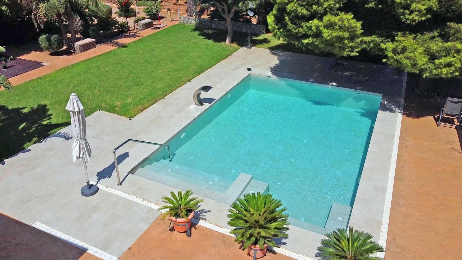 3 makuuhuone Huvila myytävänä paikassa El Algar mukana uima-altaan 
autotalli - 1 100 000 € (Ref: 9419804)