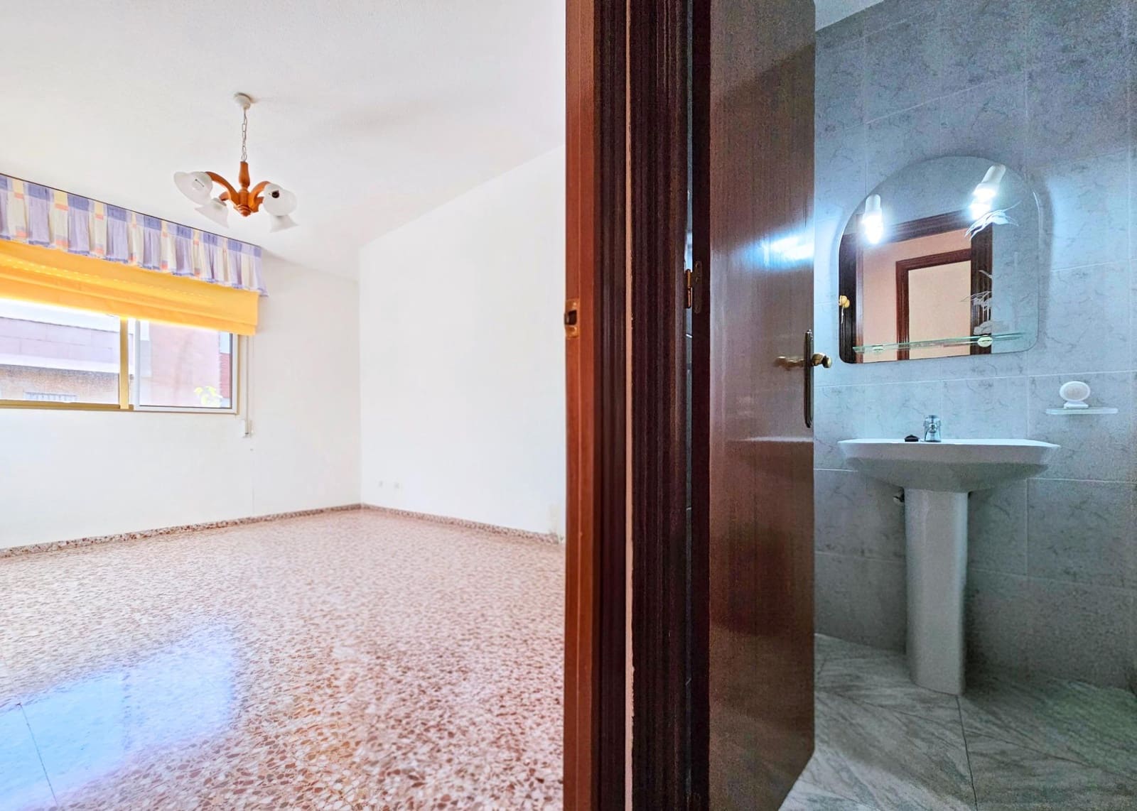 4 bedroom Flat for sale in Cartagena with garage - € 147,000 (Ref: 9427256)