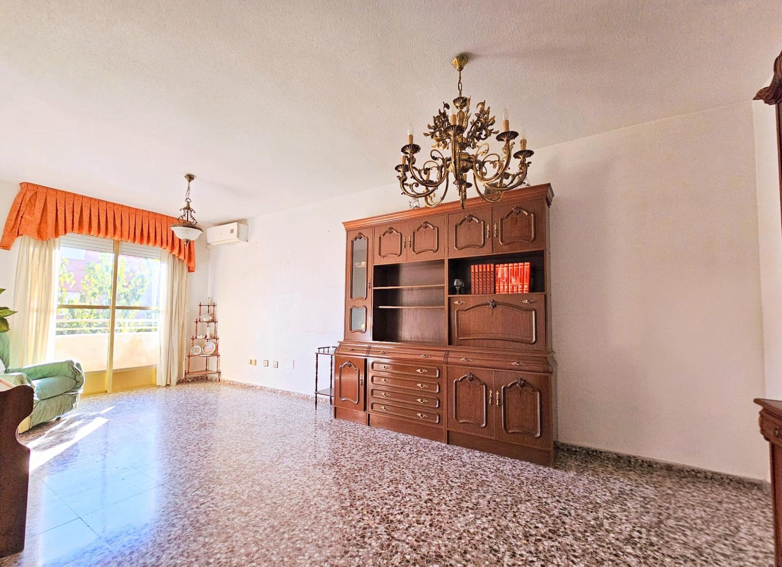 4 bedroom Flat for sale in Cartagena with garage - € 147,000 (Ref: 9427256)