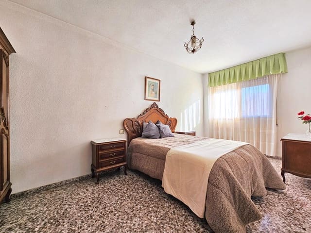 4 Zimmer Wohnung zu verkaufen in Cartagena mit Garage - 142.000 € (Ref: 9427256)