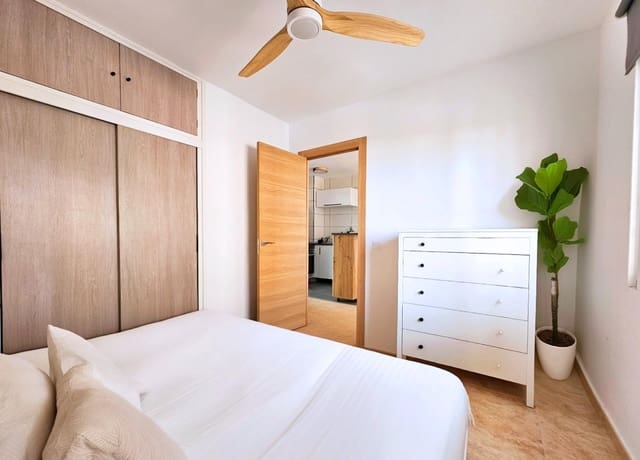 1 soveværelse Lejlighed til salg i Playa Honda, Cartagena - € 110.000 (Ref: 9449342)