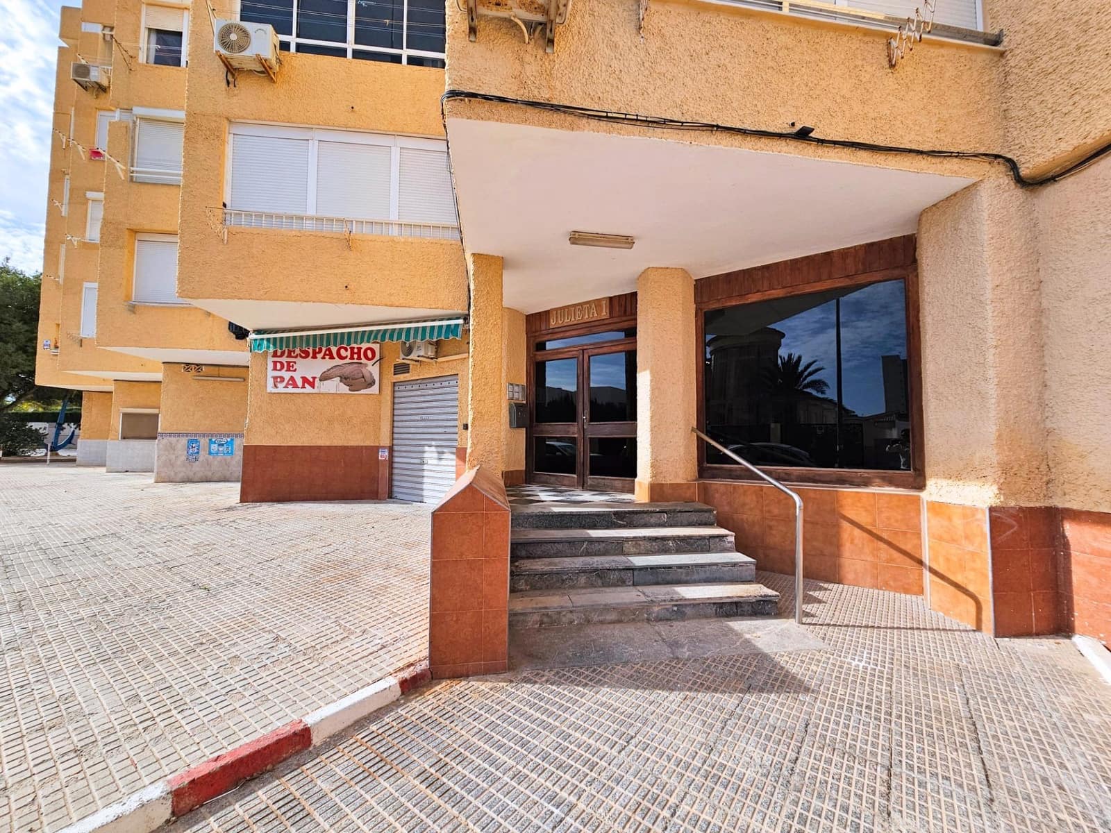 1 bedroom Flat for sale in Playa Honda - € 108,000 (Ref: 9449342)