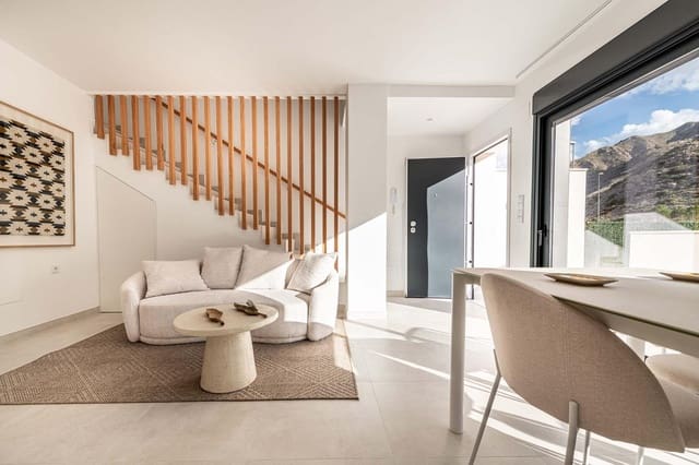 Chalet de 3 habitaciones en Cox en venta con piscina garaje - 252.000 € (Ref: 9548279)