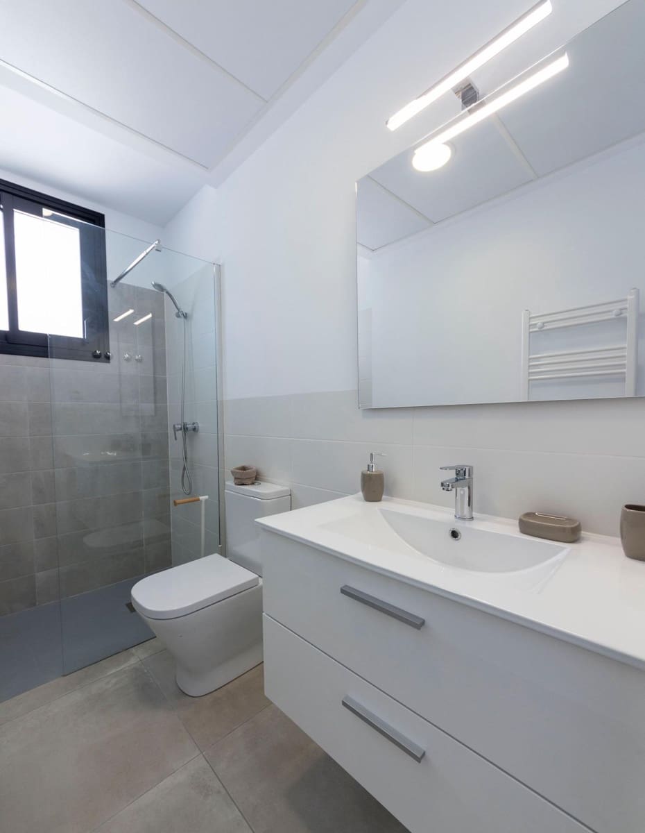 Chalet de 3 habitaciones en Calasparra en venta con piscina garaje - 349.000 € (Ref: 9551618)