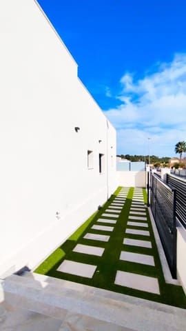 3 chambre Villa/Maison Semi-Mitoyenne à vendre à Pinar de Campoverde, Pilar de la Horadada avec piscine garage - 437 800 € (Ref: 9551621)