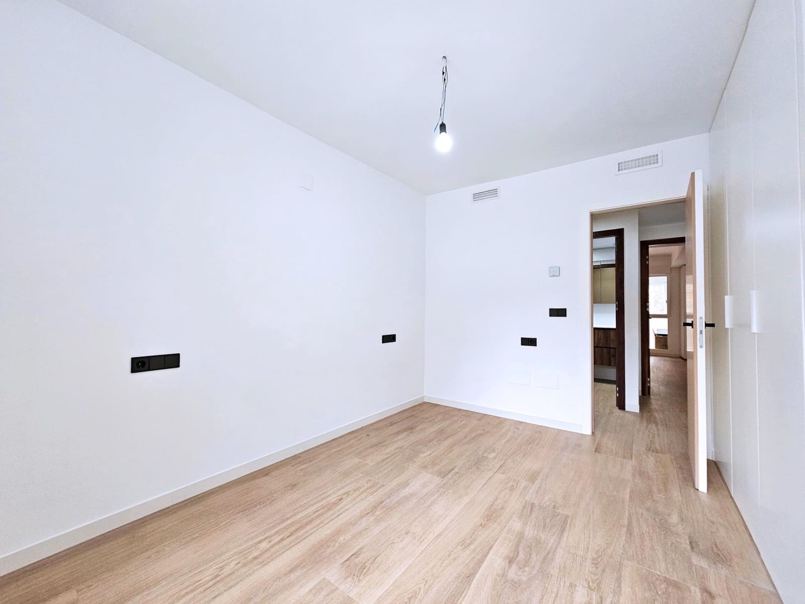 4 sypialnia Mieszkanie na sprzedaż w Kartagena z garażem - 495 000 € (Ref: 9591367)