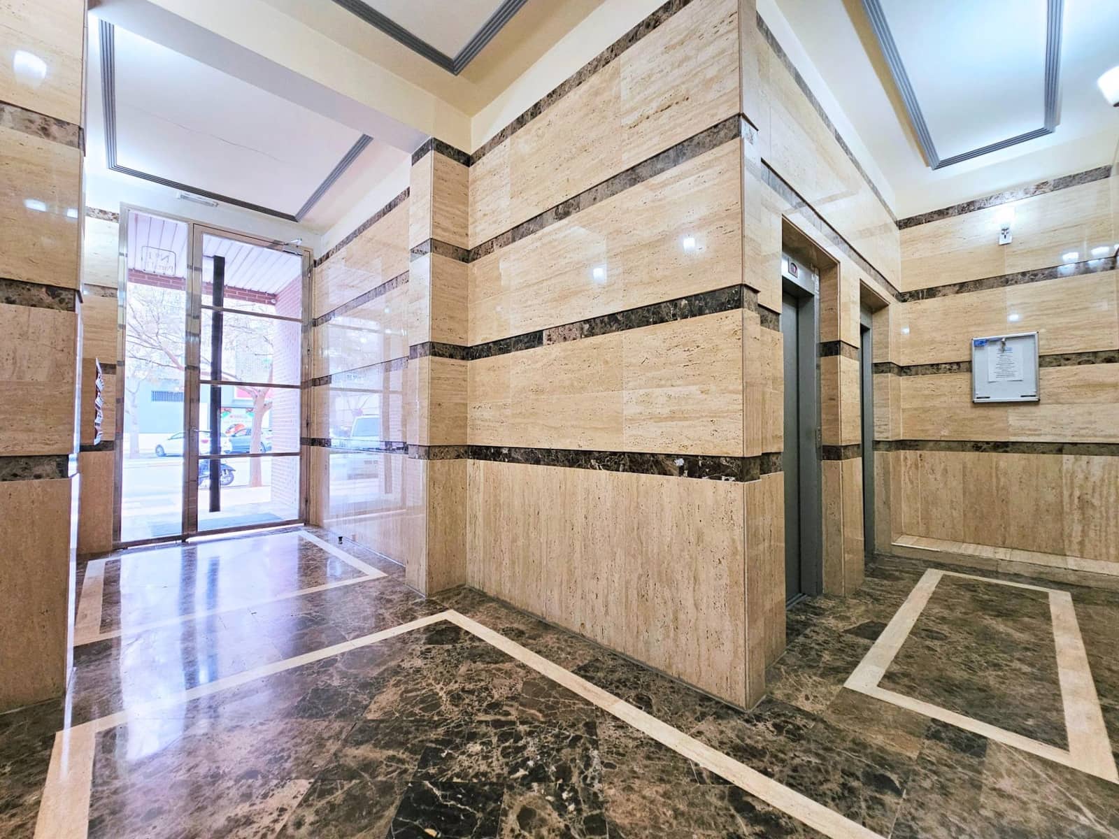 4 sypialnia Mieszkanie na sprzedaż w Kartagena z garażem - 495 000 € (Ref: 9591367)