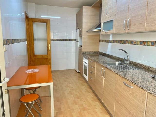 2 Zimmer Wohnung zu vermieten in Cartagena - 600 € (Ref: 9596197)