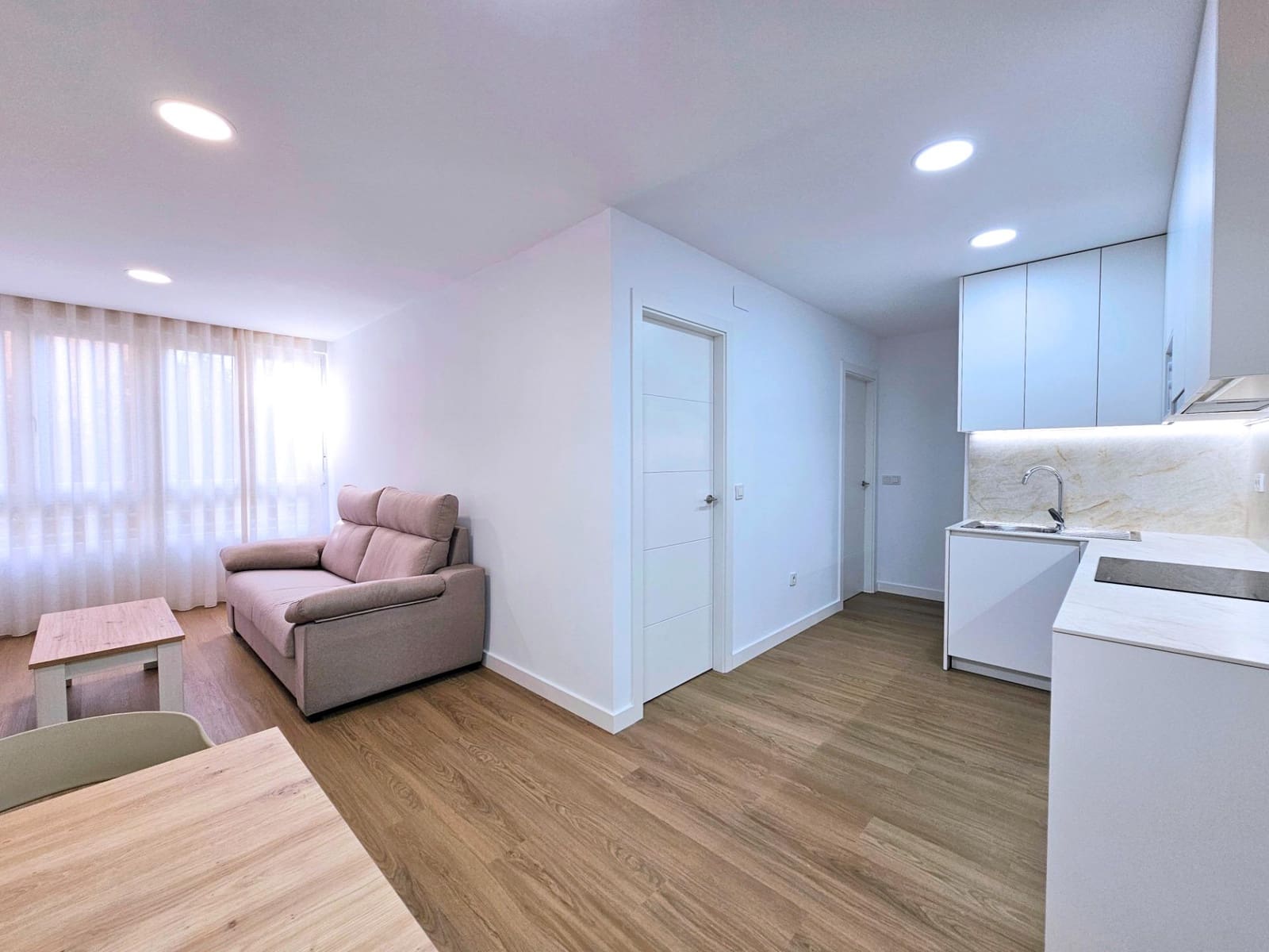 Piso de 2 habitaciones en Cartagena en alquiler - 995 € (Ref: 9637645)