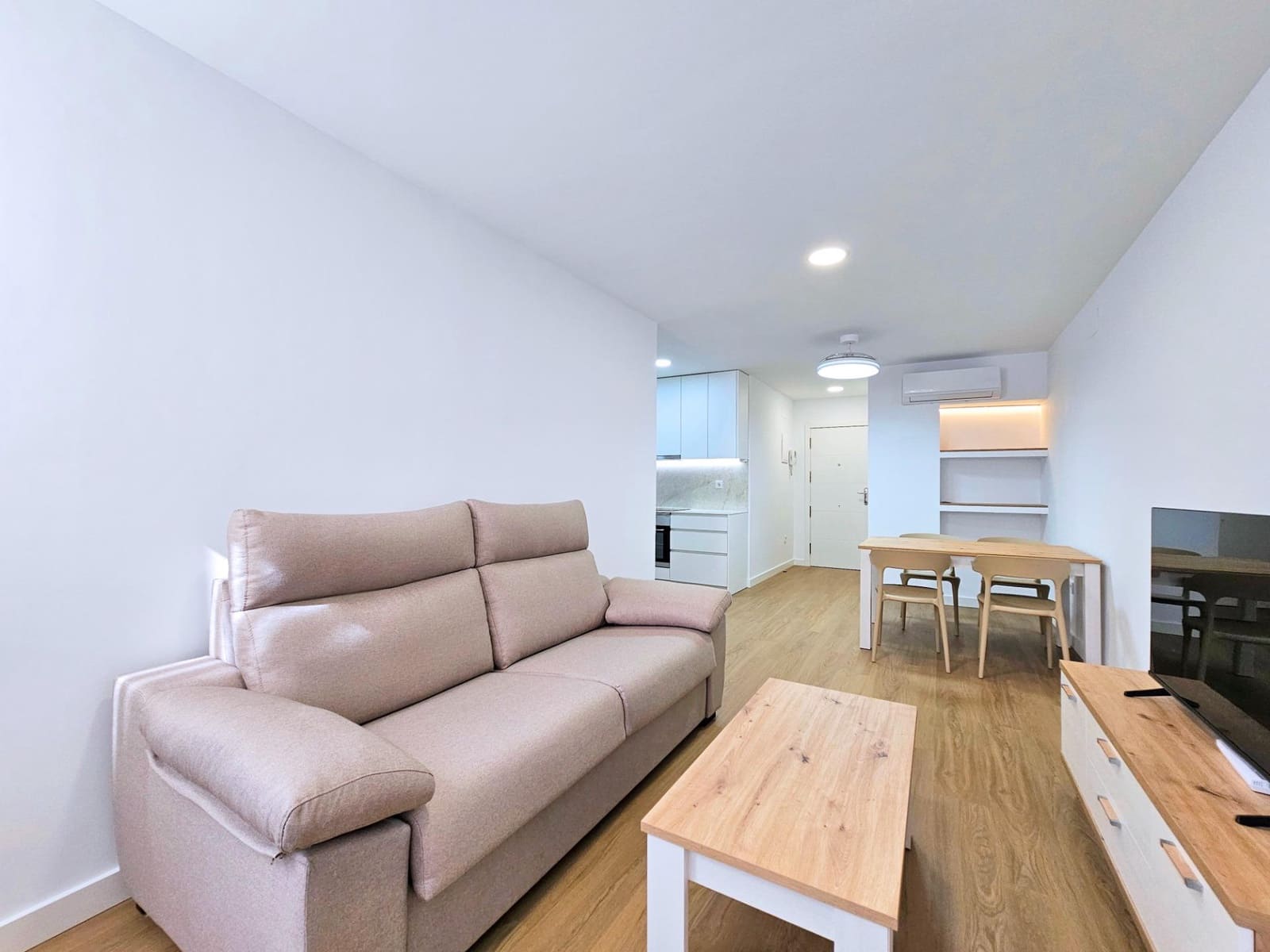 2 bedroom Flat for rent in Cartagena - € 995 (Ref: 9637645)