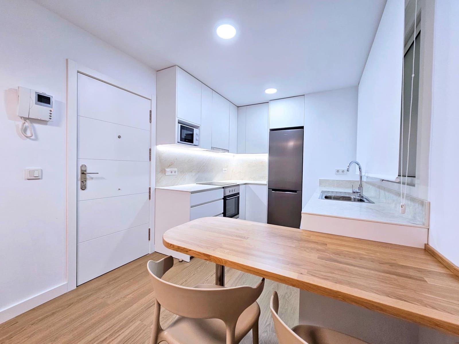 Piso de 2 habitaciones en Cartagena en alquiler - 935 € (Ref: 9637646)