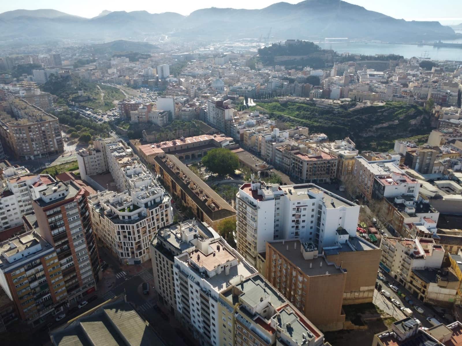 Piso de 2 habitaciones en Cartagena en alquiler - 935 € (Ref: 9637646)