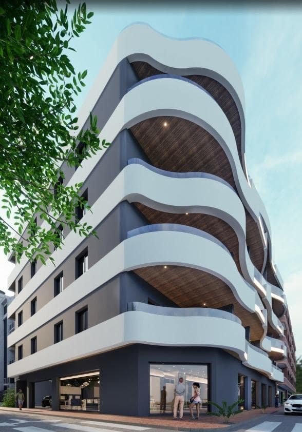 Piso de 2 habitaciones en Torrevieja en venta con piscina garaje - 319.000 € (Ref: 9701675)