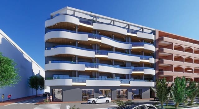 Piso de 2 habitaciones en Centro, Torrevieja en venta con piscina garaje - 319.000 € (Ref: 9701675)