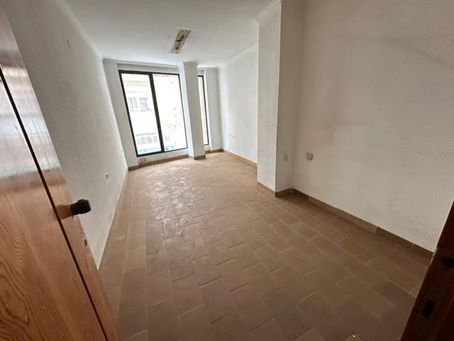 Bureau à vendre à Carthagène - 360 000 € (Ref: 9773101)