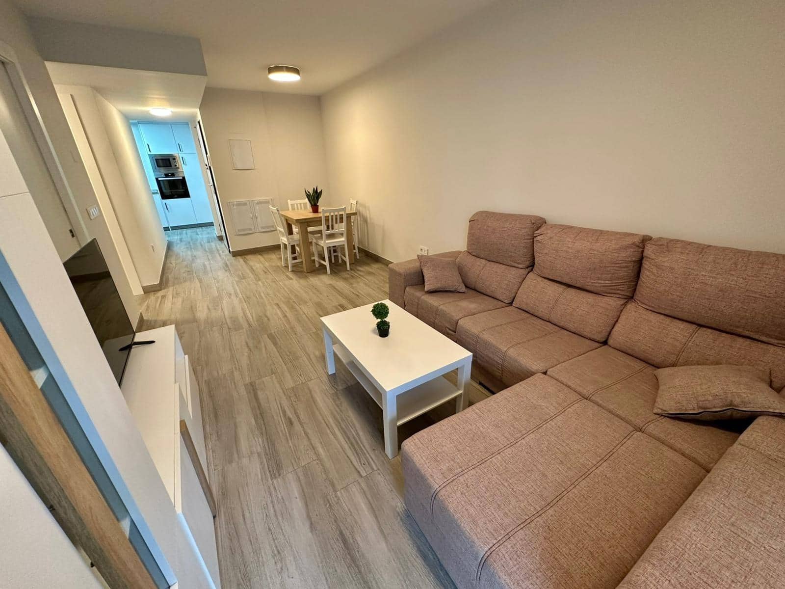 3 sovrum Lägenhet att hyra i Cartagena med pool garage - 800 € (Ref: 9799297)