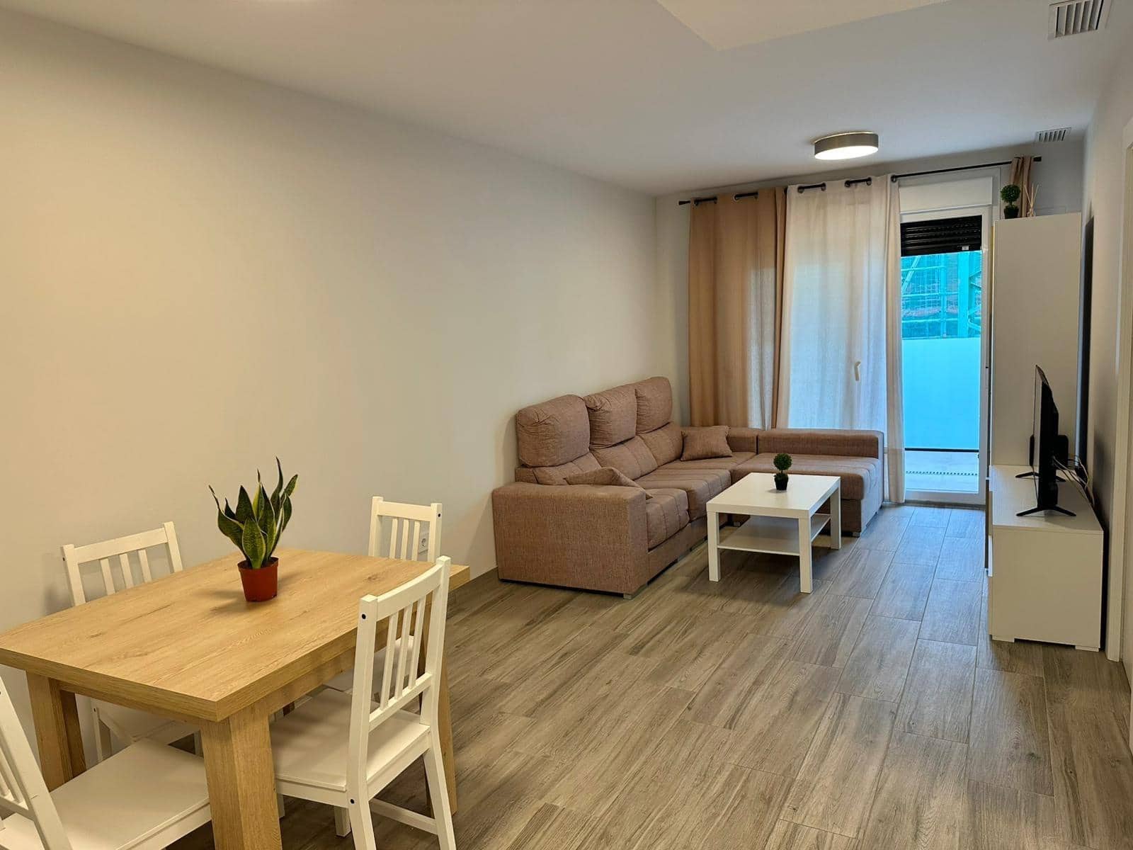 3 sovrum Lägenhet att hyra i Cartagena med pool garage - 800 € (Ref: 9799297)