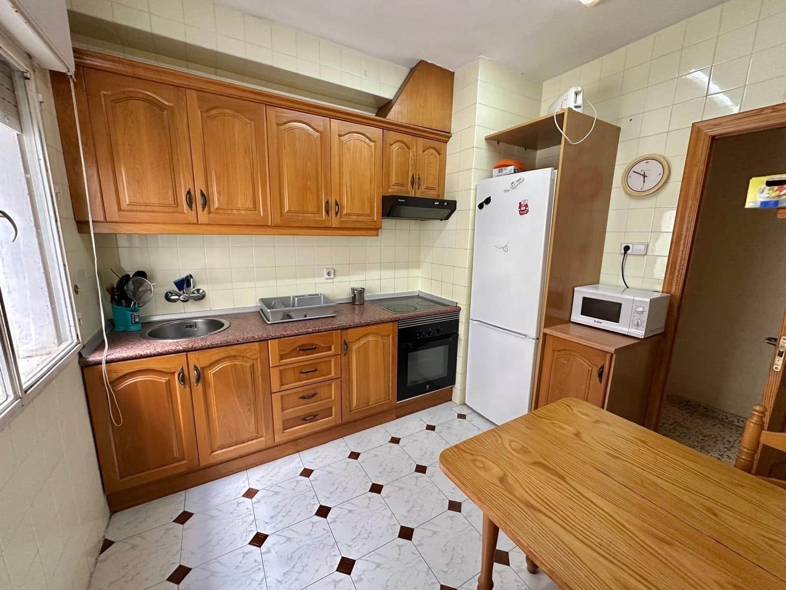4 camera da letto Appartamento da affittare in Cartagena - 1.000 € (Rif: 9818273)