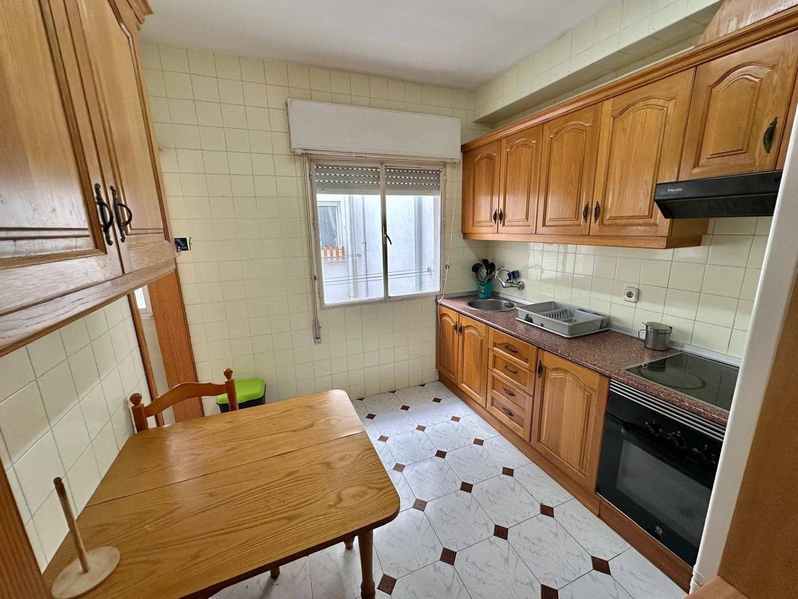 4 camera da letto Appartamento da affittare in Cartagena - 1.000 € (Rif: 9818273)