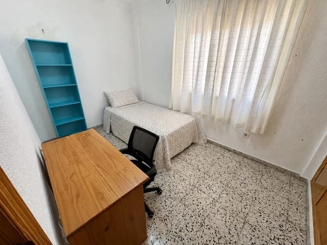 4 camera da letto Appartamento da affittare in Cartagena - 1.000 € (Rif: 9818273)