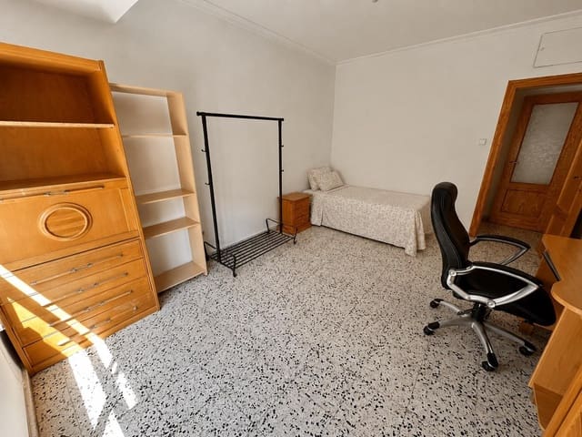 4 camera da letto Appartamento da affittare in Cartagena - 1.000 € (Rif: 9818273)