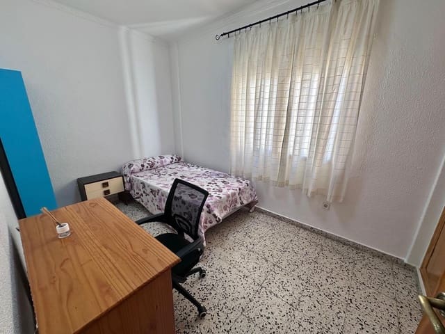 4 camera da letto Appartamento da affittare in Cartagena - 1.000 € (Rif: 9818273)