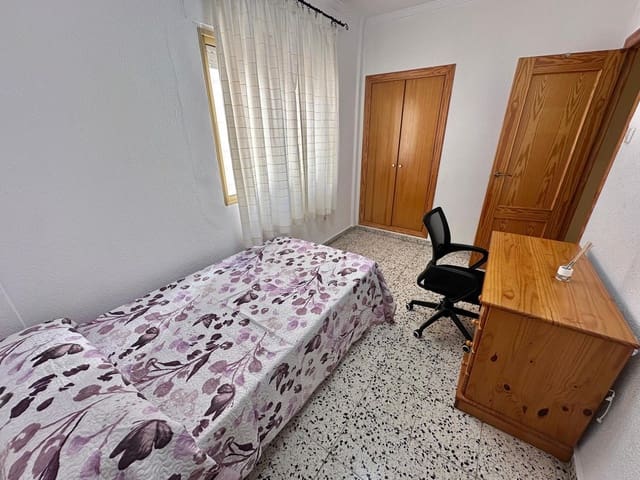 4 camera da letto Appartamento da affittare in Cartagena - 1.000 € (Rif: 9818273)