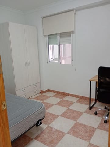 4 sypialnia Mieszkanie do wynajęcia w Kartagena - 850 € (Ref: 9825285)