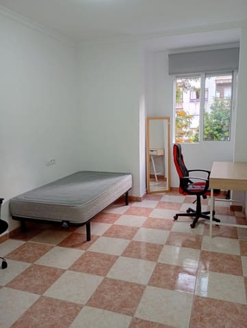 4 sypialnia Mieszkanie do wynajęcia w Kartagena - 850 € (Ref: 9825285)