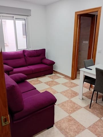 4 slaapkamer Flat te huur in Cartagena - € 850 (Ref: 9825285)