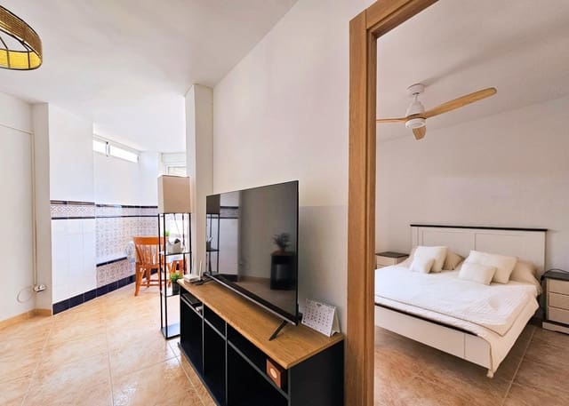 1 soveværelse Lejlighed til leje i Playa Honda, Cartagena - € 2.700 (Ref: 9868632)