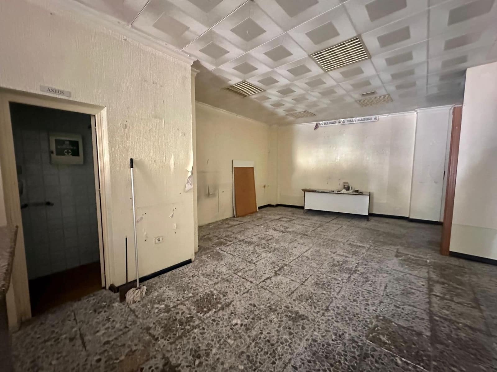 Comercial para venda em La Union - 60 000 € (Ref: 9873544)