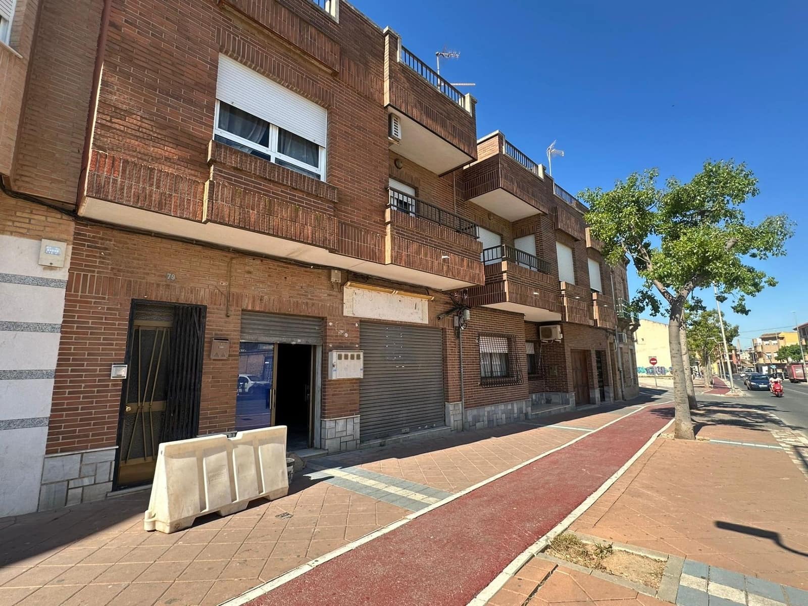 Comercial para venda em La Union - 60 000 € (Ref: 9873544)