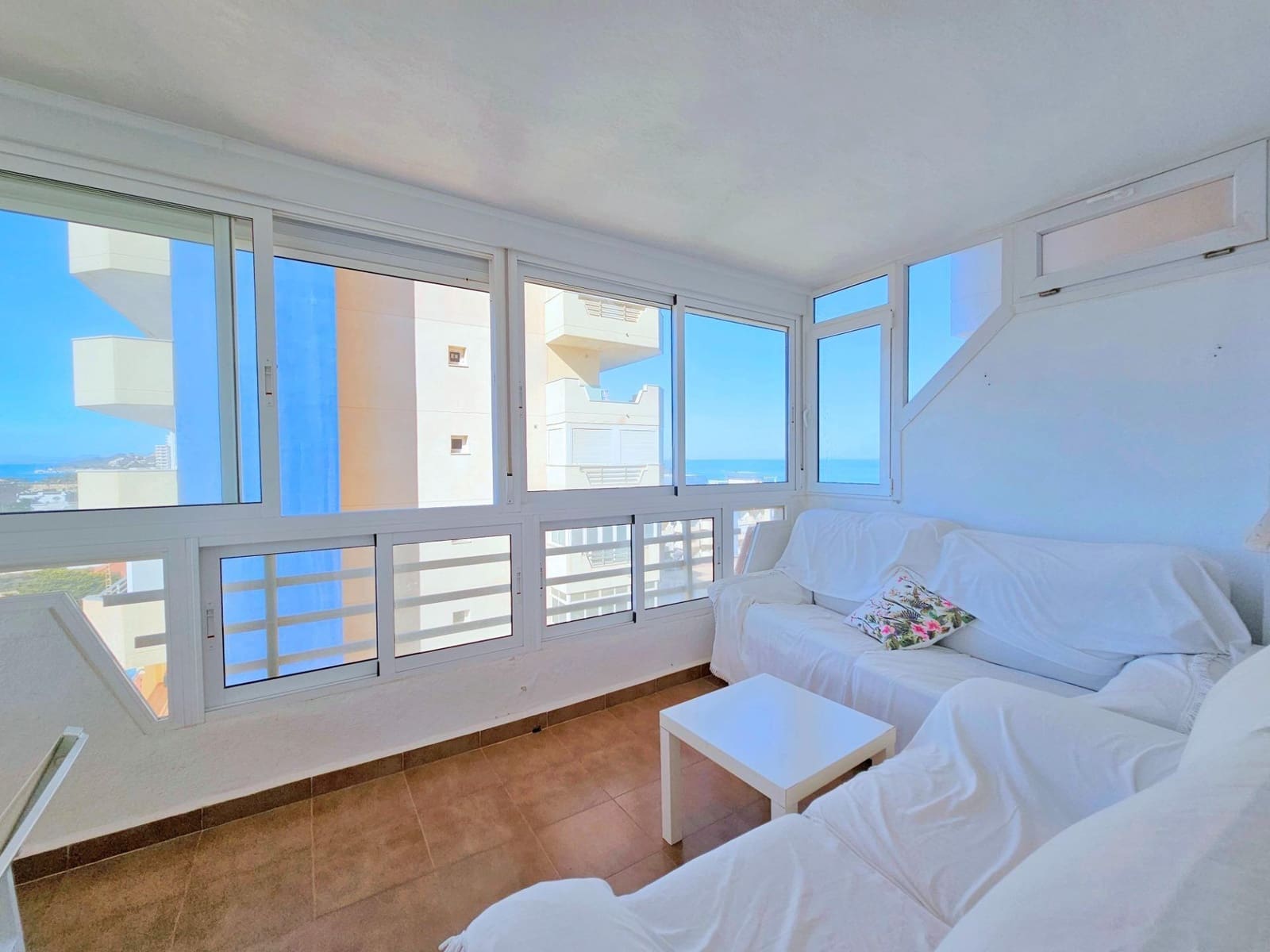3 quarto Apartamento para venda em La Manga del Mar Menor com piscina - 299 000 € (Ref: 9903981)